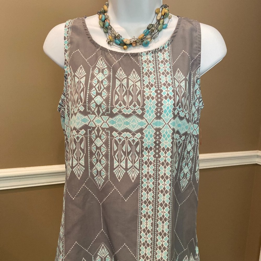 Olive & Oak Geometric Gray & Aqua Print Sleeveless Top Small